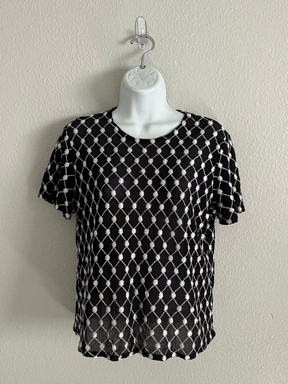 90s Sheer Embroidered Short Sleeve Kathie Lee Nylon Whimsigoth Diamond Size L